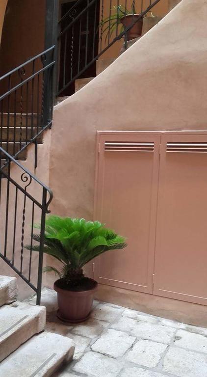 B&B Arco Dell'Orologio 特拉帕尼 外观 照片